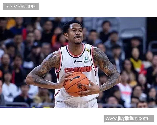 马尚布鲁克斯：从NBA到CBA的传奇之路与篮球梦想的追寻